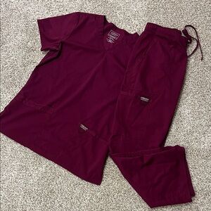 Cherokee Wine Scrub set